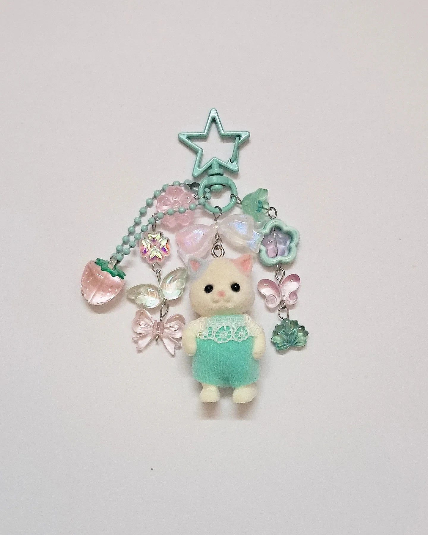 ˋ°•⁀ Super cute caramel cat flocked plush toy, Animal Family bag charms  keychain