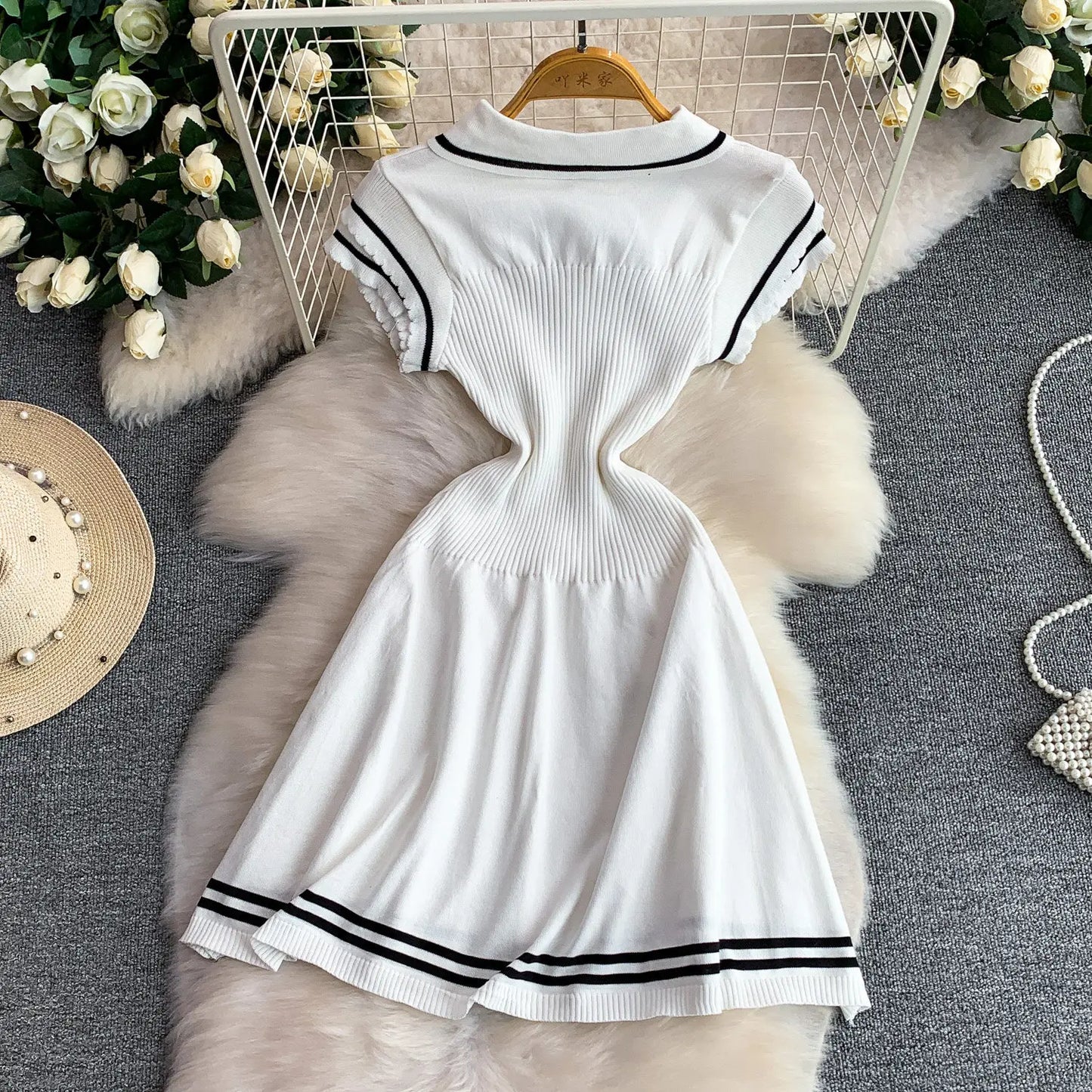 Turndown Collar Short Sleeve Knitted Dress