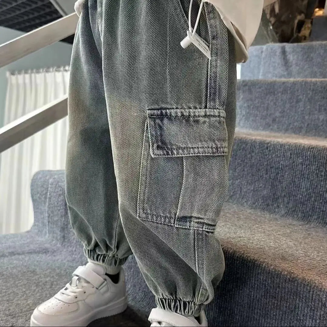 Loose Fitting Jeans