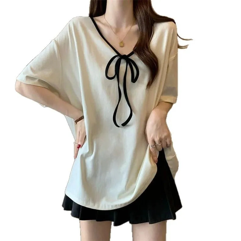 Minimalist Contrast Trim Bow-Tie V-Neck Top
