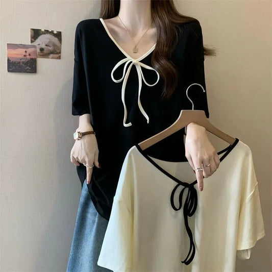 Minimalist Contrast Trim Bow-Tie V-Neck Top