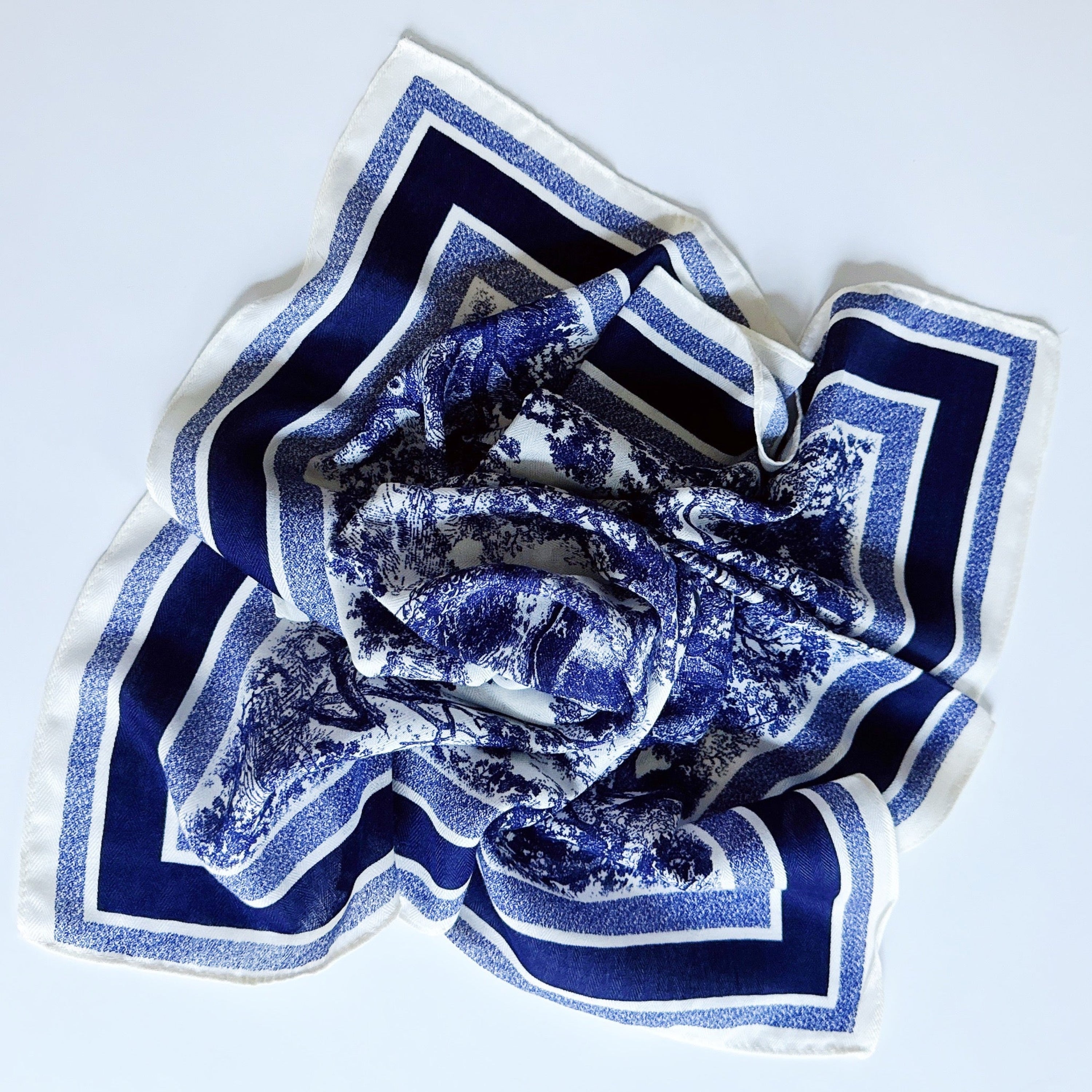 Textured Style Square Scarf – Versatile Accent for Hair, Neck & Handbags