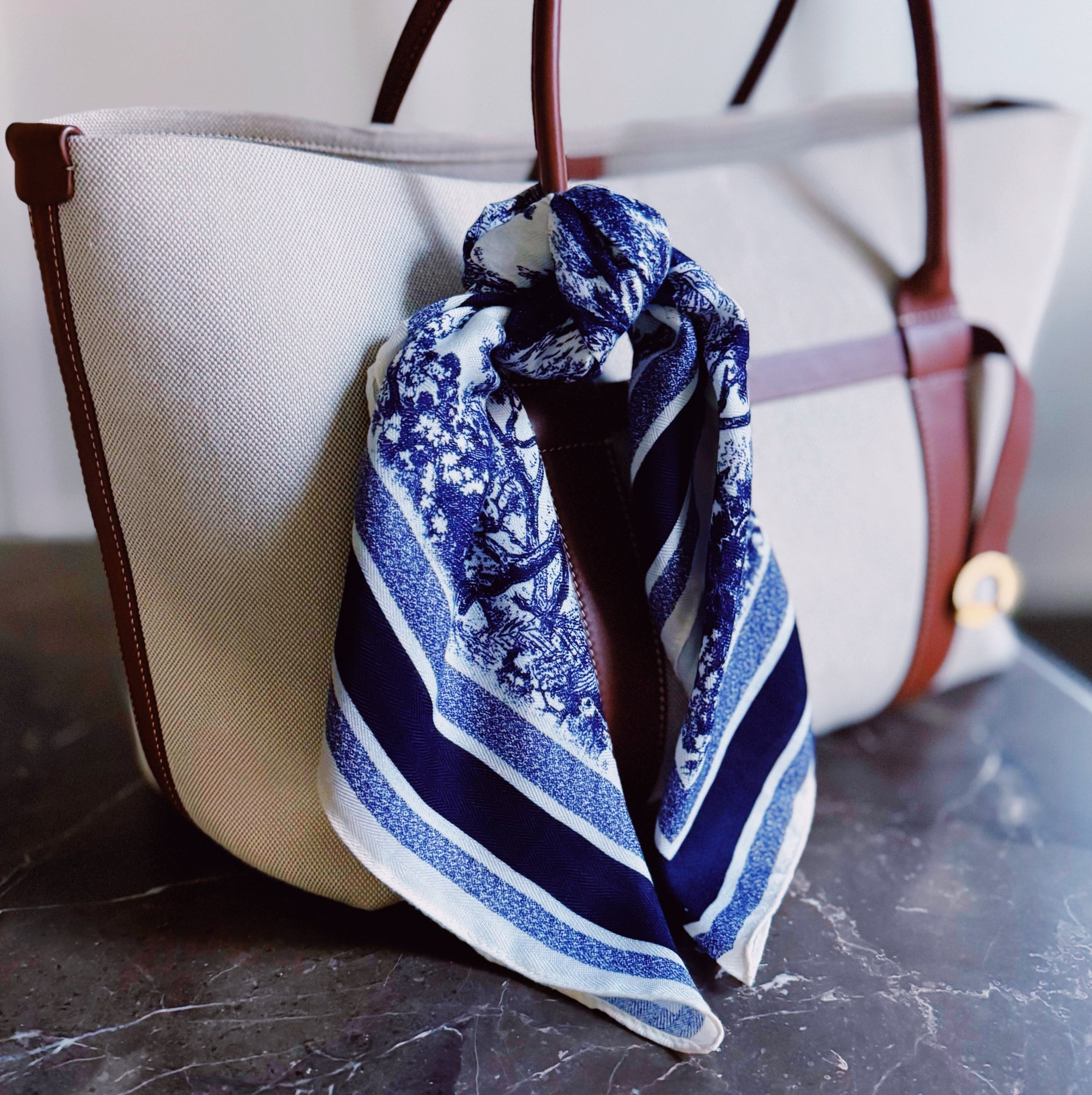 Textured Style Square Scarf – Versatile Accent for Hair, Neck & Handbags