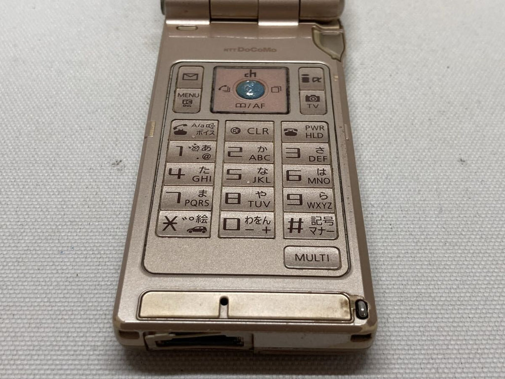 docomo P905i Pink gold FOMA  Japanese Flip Phone Keitai Cell phone From Japan