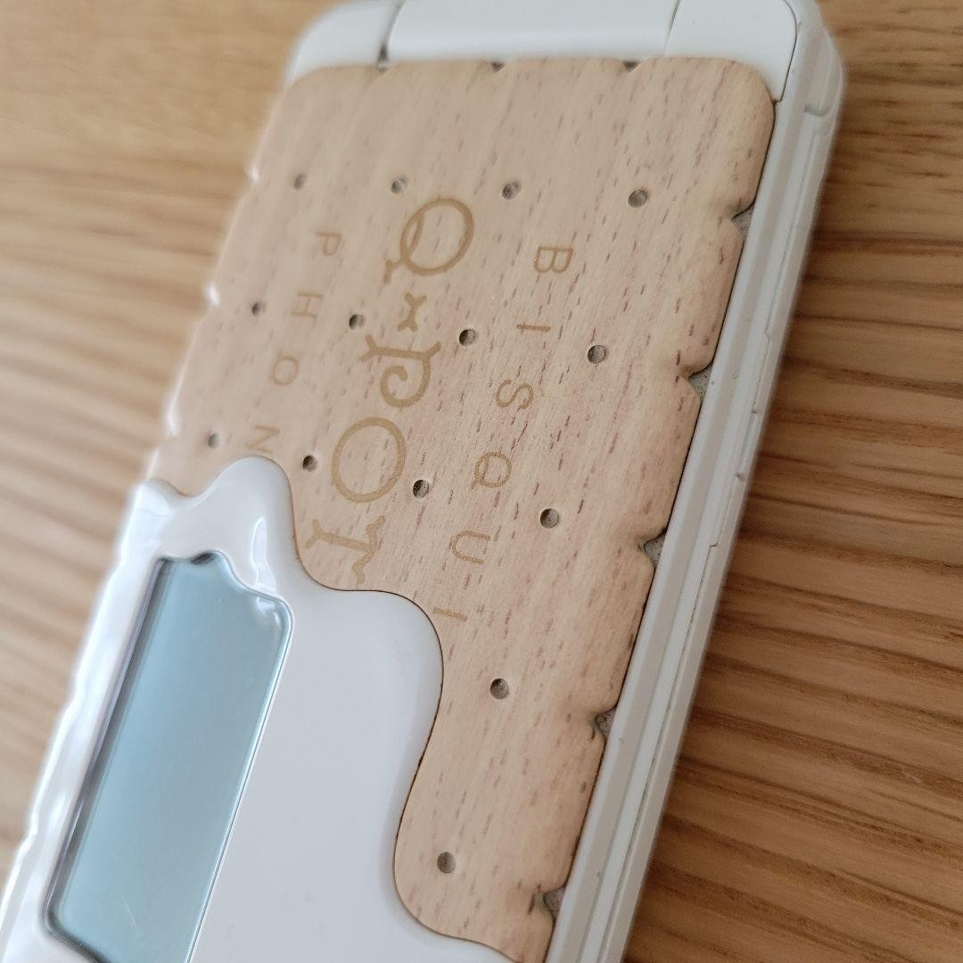 docomo × Q-pot. SH-04C feature phone  main unit Sharp Biscuit white milk Japan
