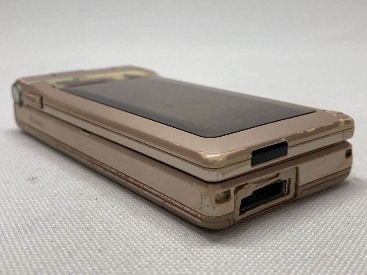 docomo P905i Pink gold FOMA  Japanese Flip Phone Keitai Cell phone From Japan