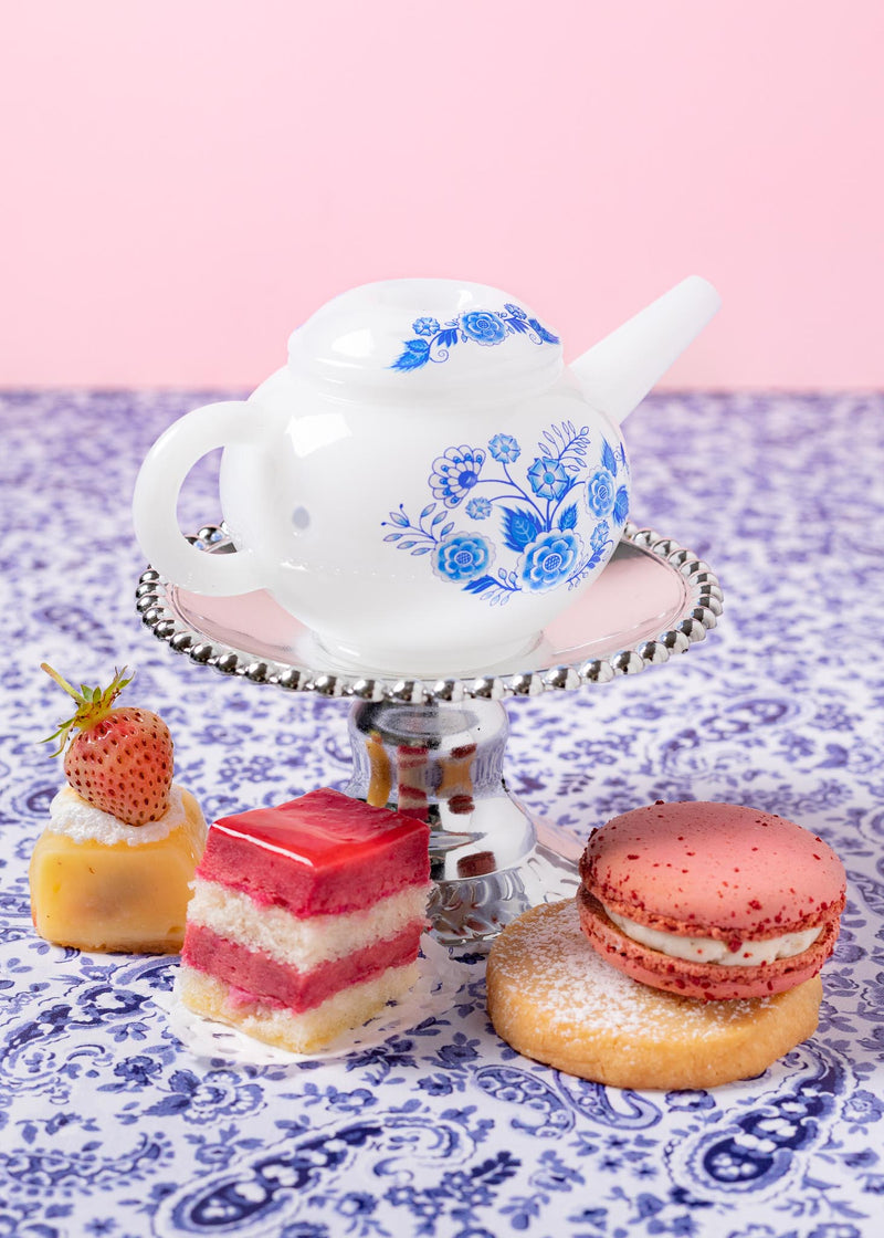 Canna Style FINE CHINA TEAPOT PIPE